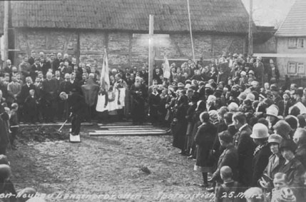 Spatenstich Kirche 1928